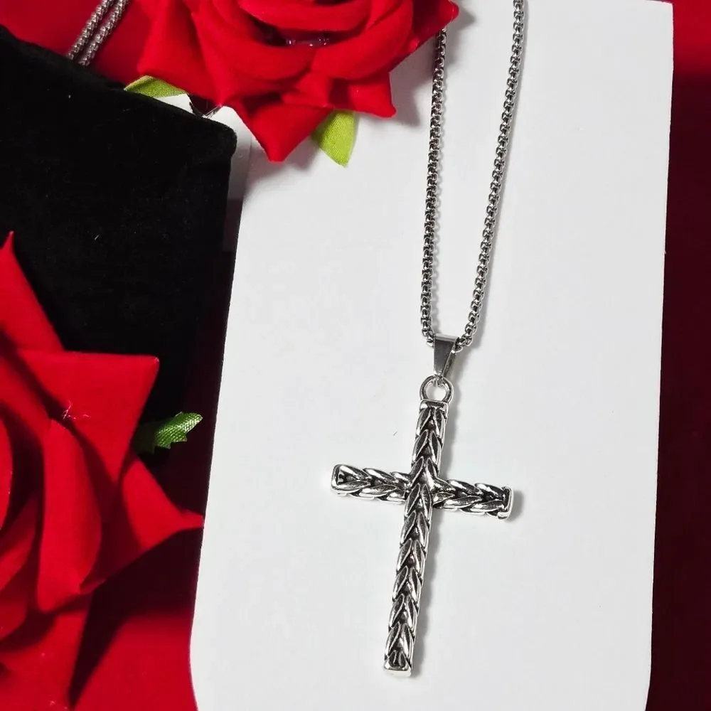 Silver Twisted Rope Cross Pendant Necklace Stainless Steel 23